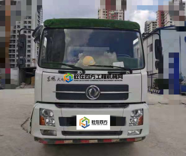 https://images.tongzsf.com/tong/truck_machine/20210619/160cd5b86a3f74.jpg