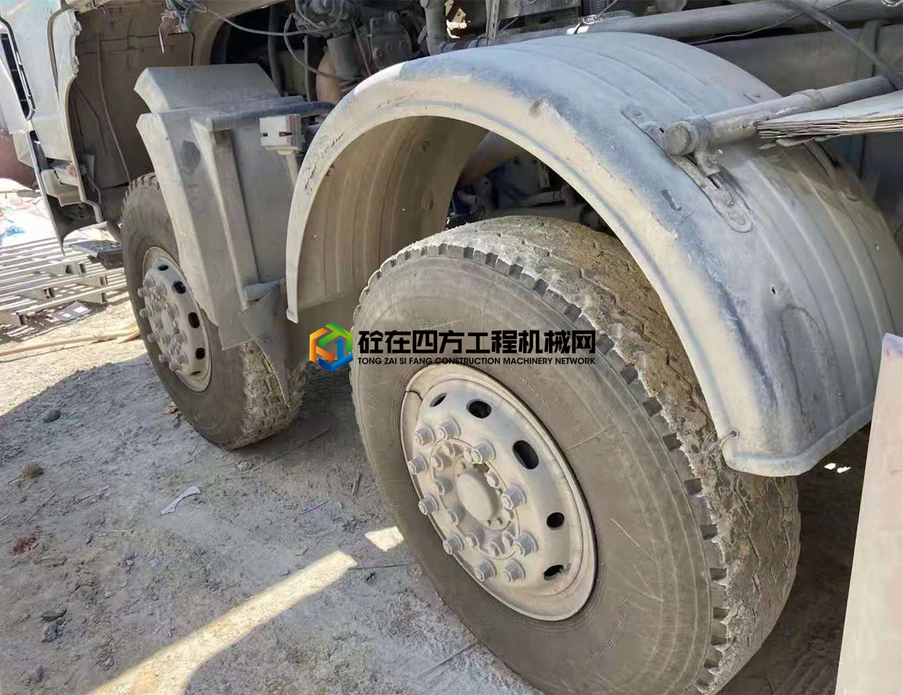 https://images.tongzsf.com/tong/truck_machine/20210619/160cd9cec23e51.jpg