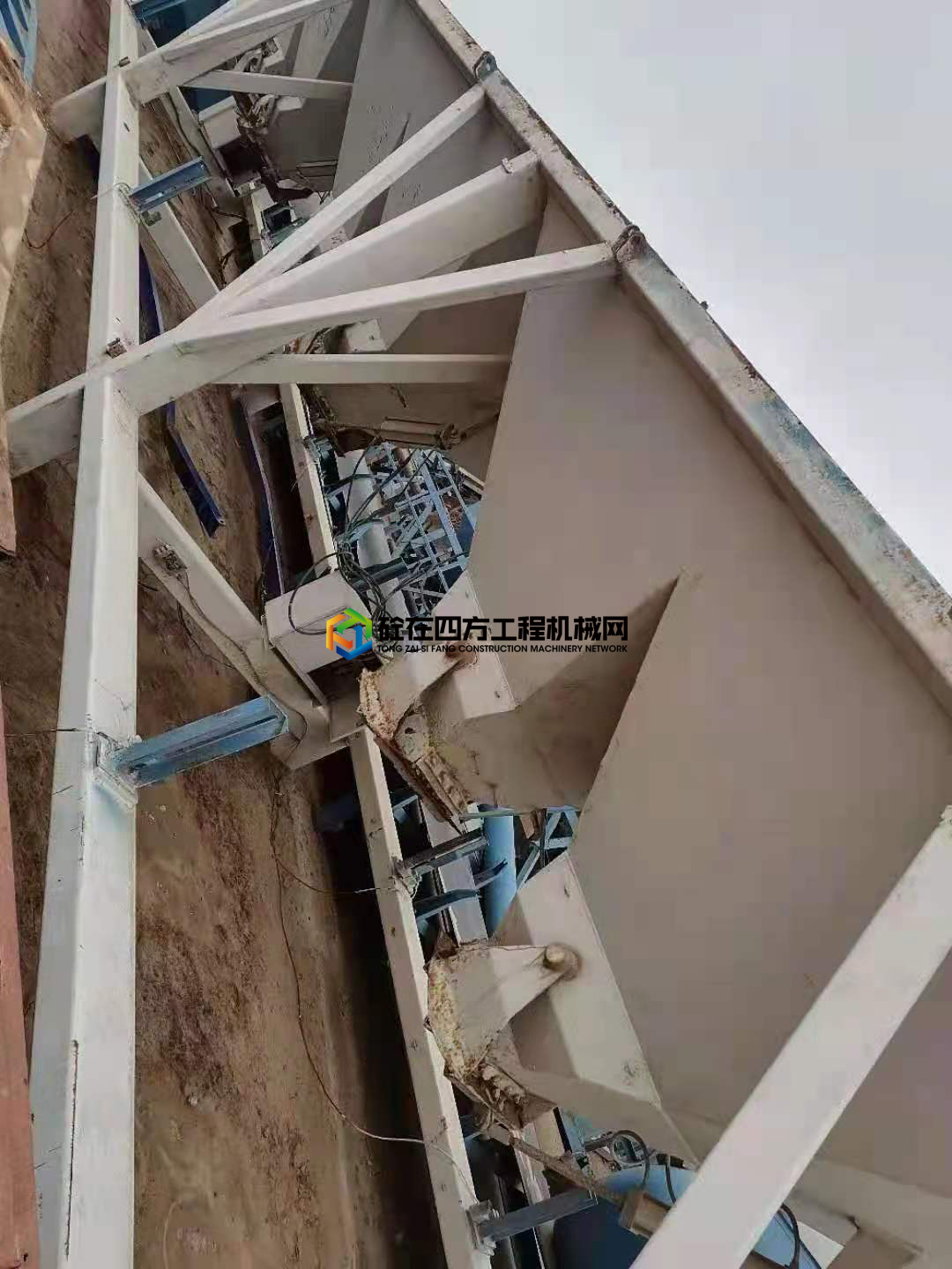 https://images.tongzsf.com/tong/truck_machine/20210619/160cdc31486a36.jpg