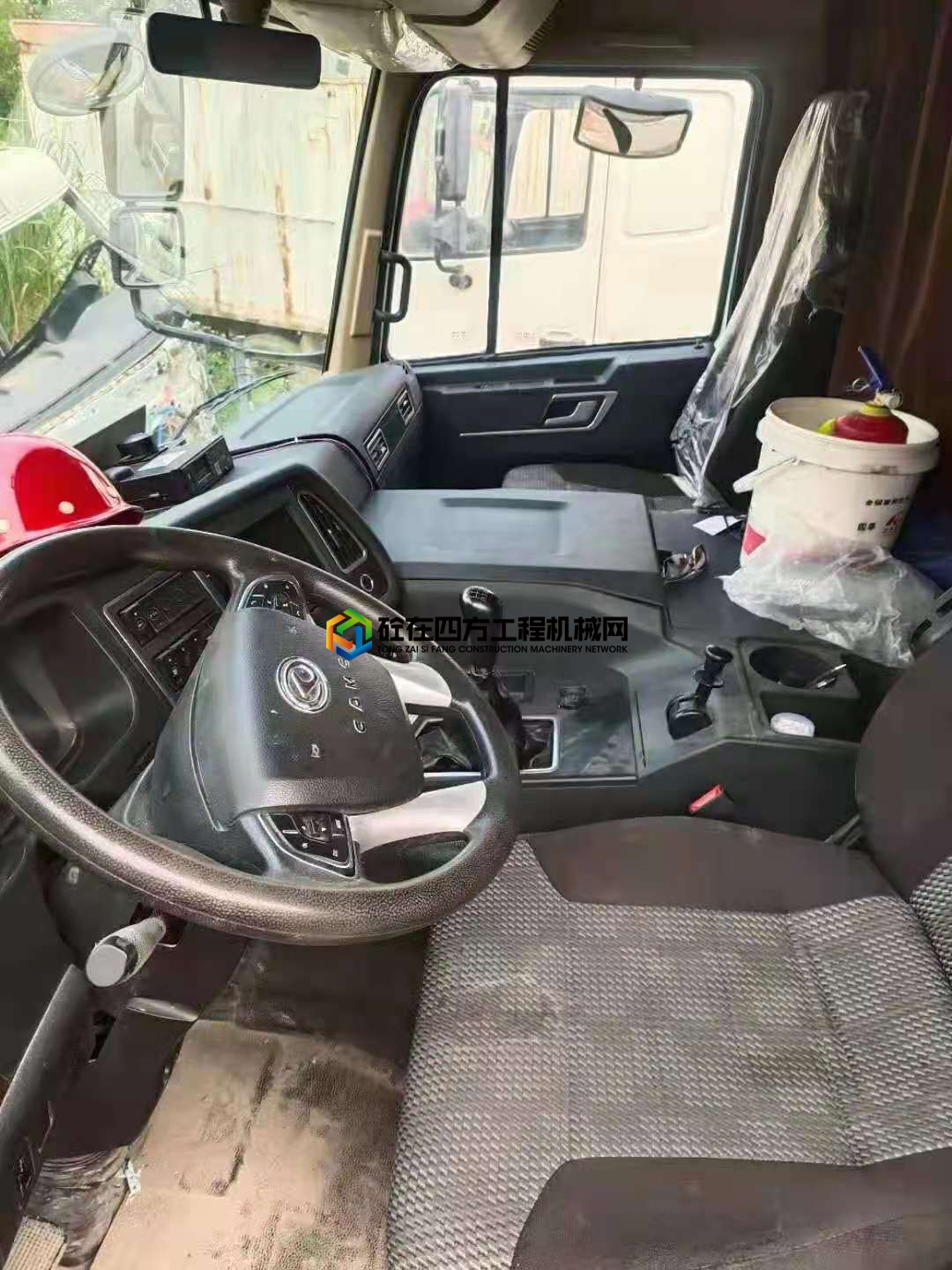 https://images.tongzsf.com/tong/truck_machine/20210621/160d00ad7ec537.jpg