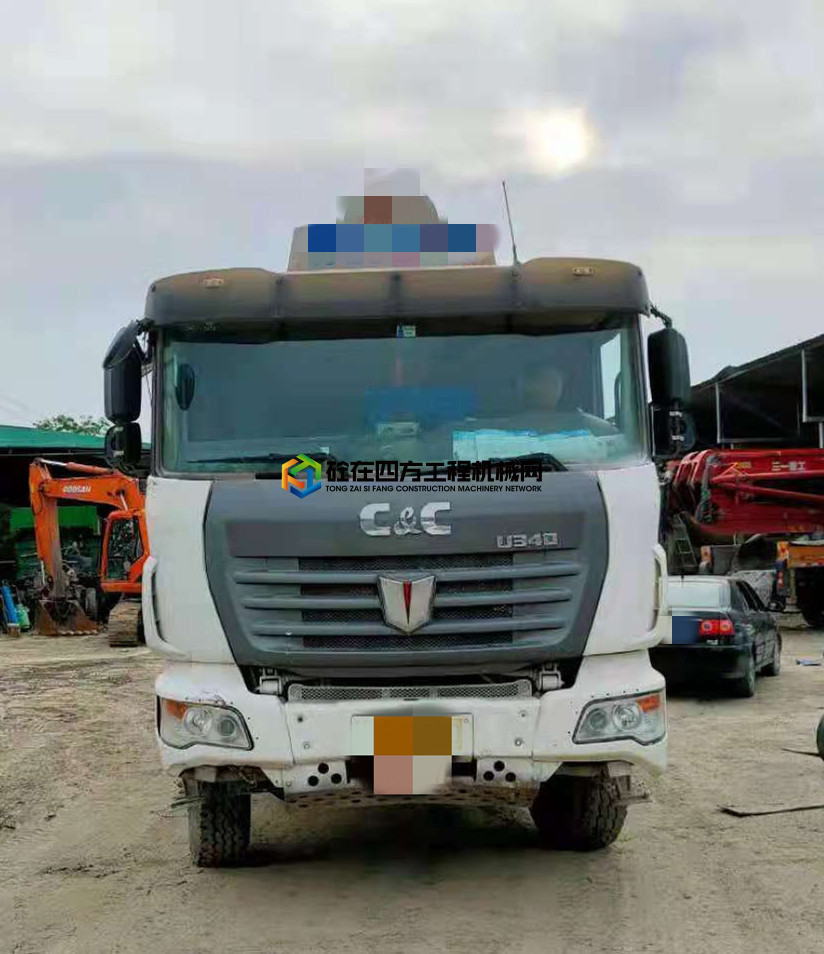 https://images.tongzsf.com/tong/truck_machine/20210621/160d02b1fecba3.jpg