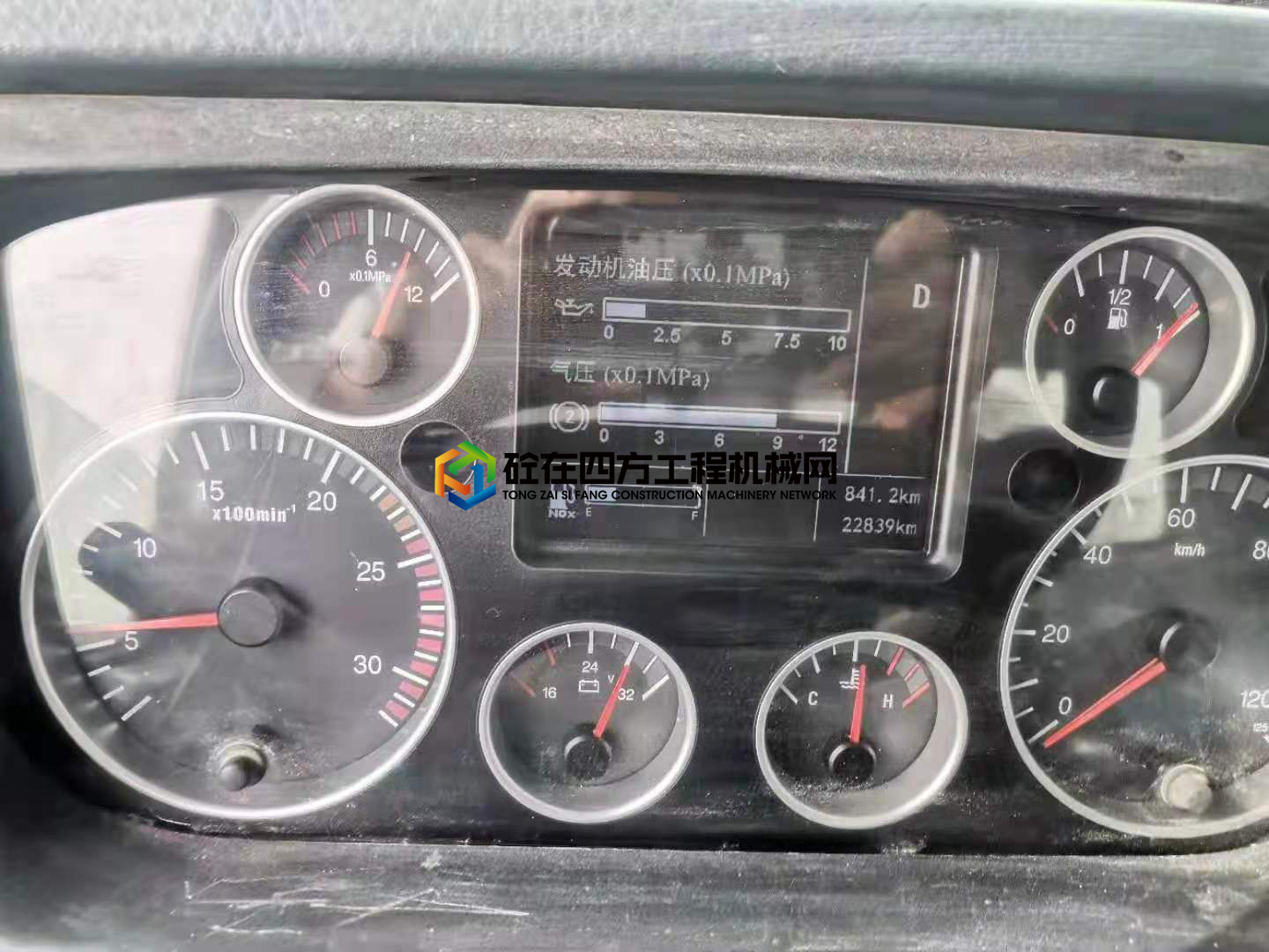 https://images.tongzsf.com/tong/truck_machine/20210621/160d030d845f17.jpg
