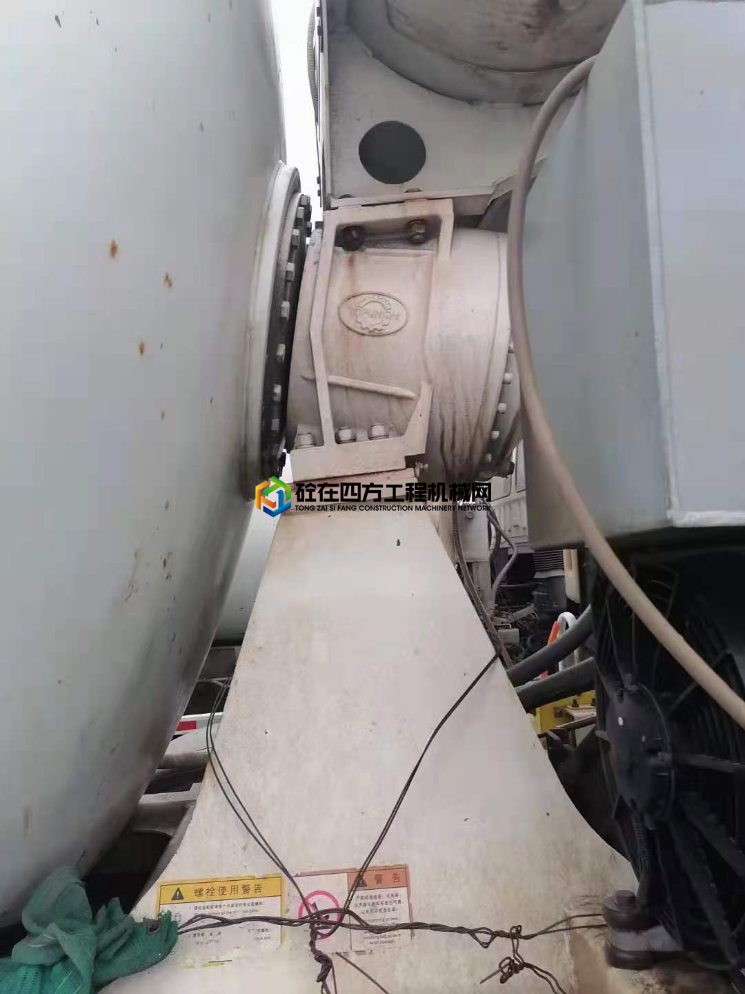 https://images.tongzsf.com/tong/truck_machine/20210621/160d0457c1f3b9.jpg