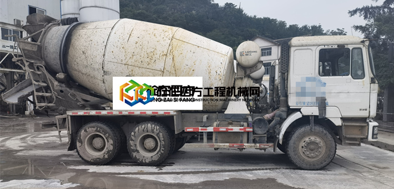 https://images.tongzsf.com/tong/truck_machine/20210622/160d15bf8caa64.jpg