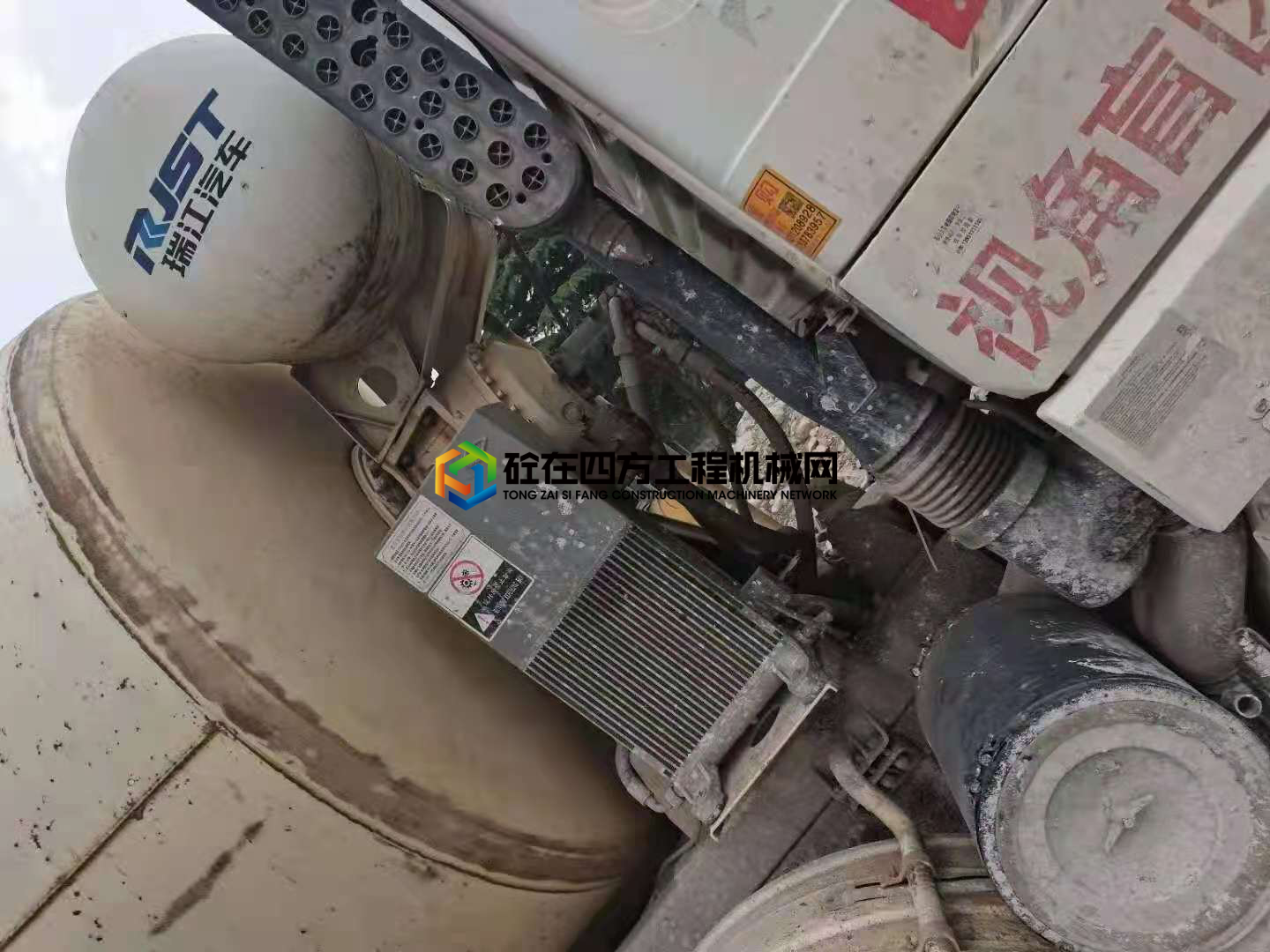 https://images.tongzsf.com/tong/truck_machine/20210623/160d29dd82c794.jpg