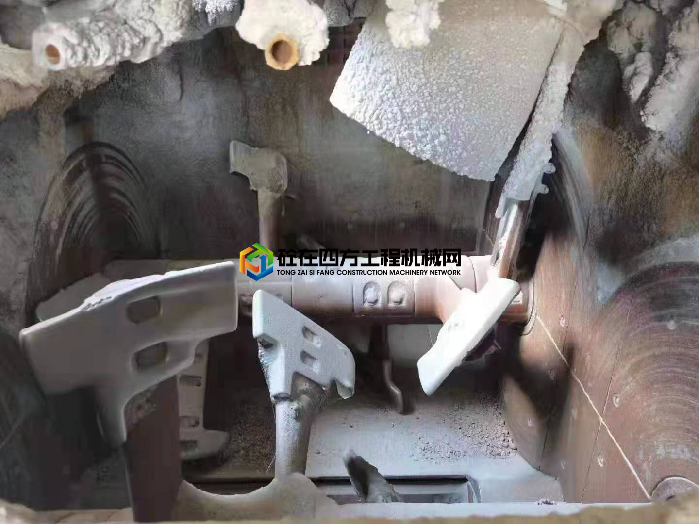 https://images.tongzsf.com/tong/truck_machine/20210623/160d2e4141c462.jpg