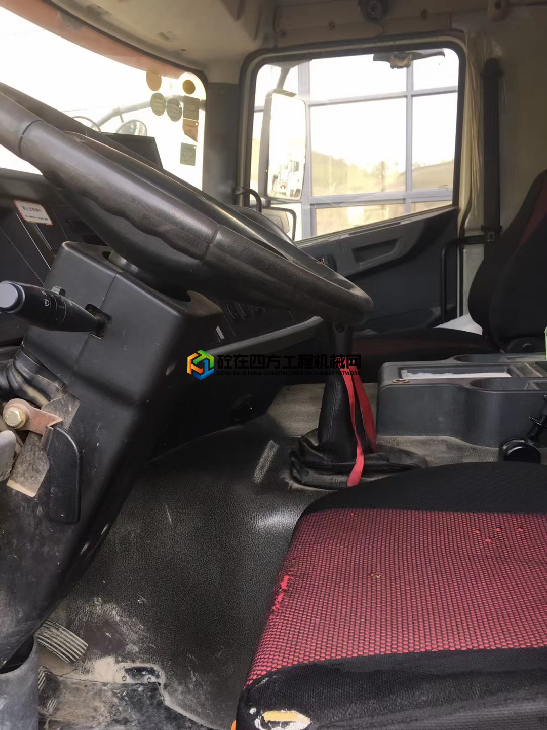 https://images.tongzsf.com/tong/truck_machine/20210624/160d43b881ed85.jpg