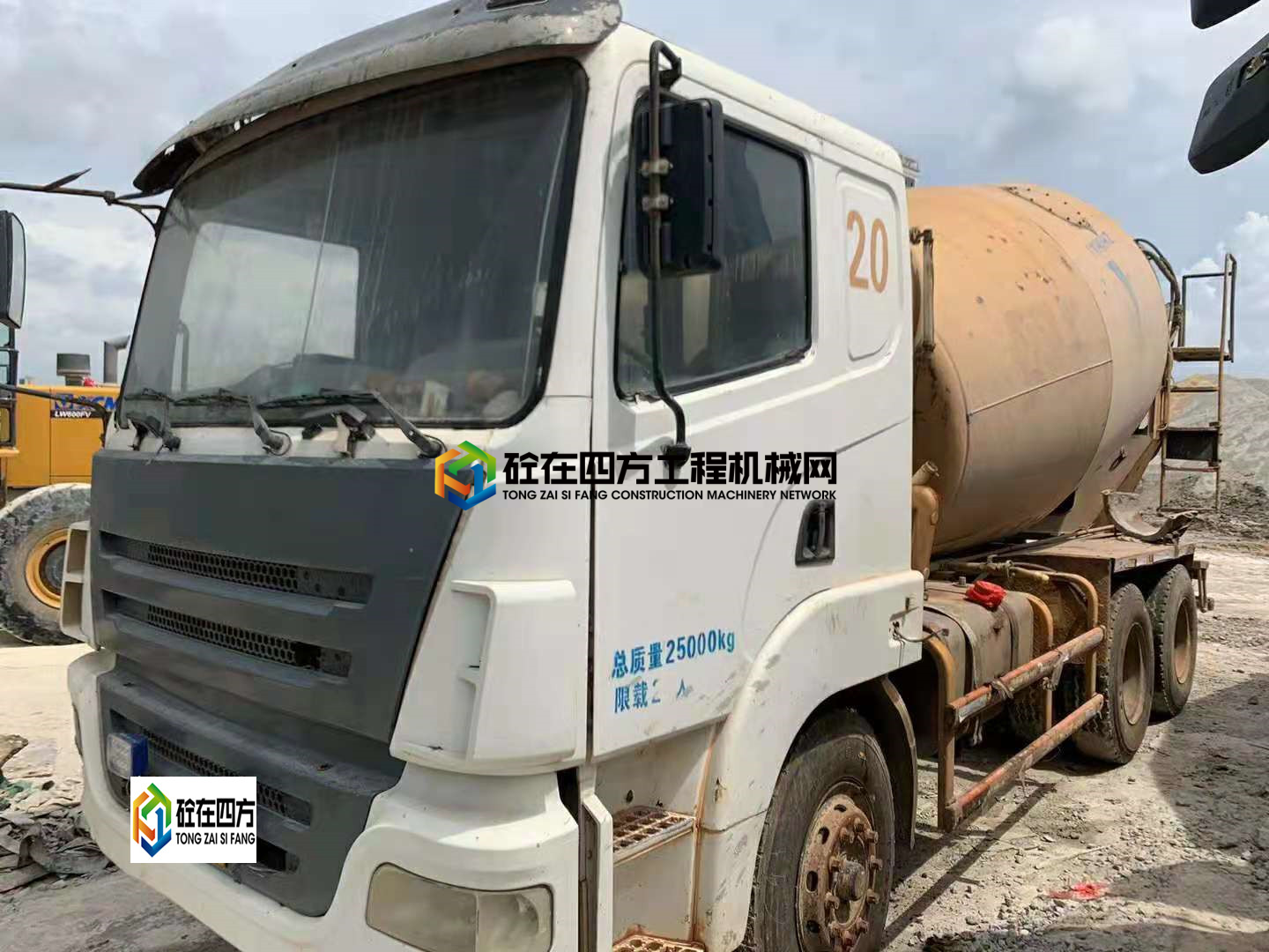 https://images.tongzsf.com/tong/truck_machine/20210626/160d6981aeafb7.jpg