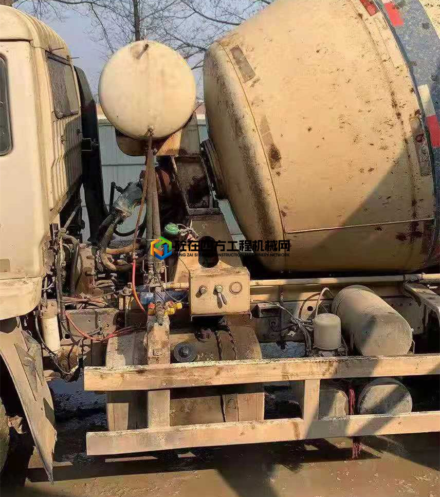 https://images.tongzsf.com/tong/truck_machine/20210626/160d6a52267e91.jpg