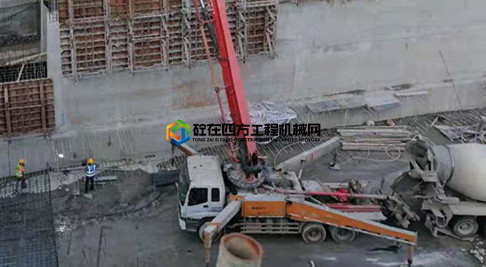 https://images.tongzsf.com/tong/truck_machine/20210628/160d93c9c4c2ef.jpg