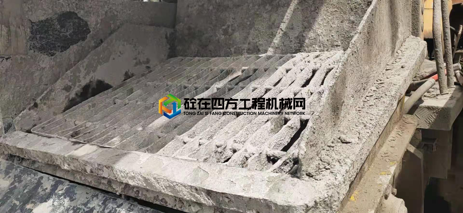 https://images.tongzsf.com/tong/truck_machine/20210628/160d98b5ccc663.jpg