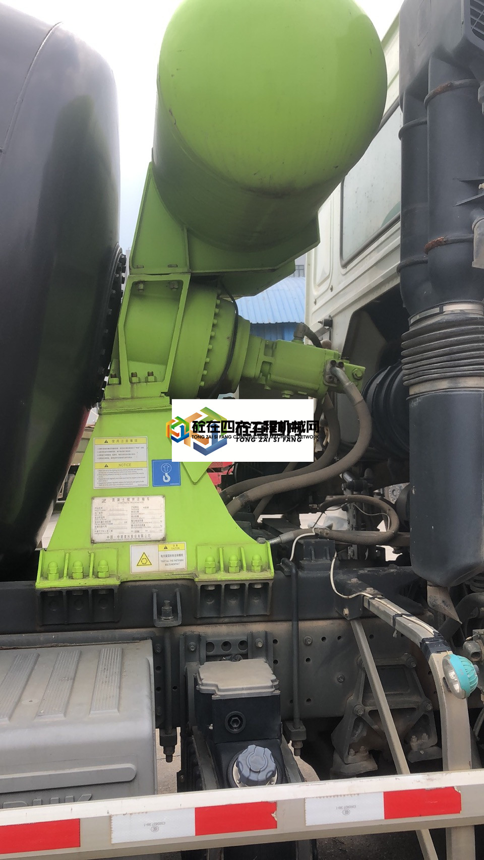 https://images.tongzsf.com/tong/truck_machine/20210629/160da9a59eaed2.jpg