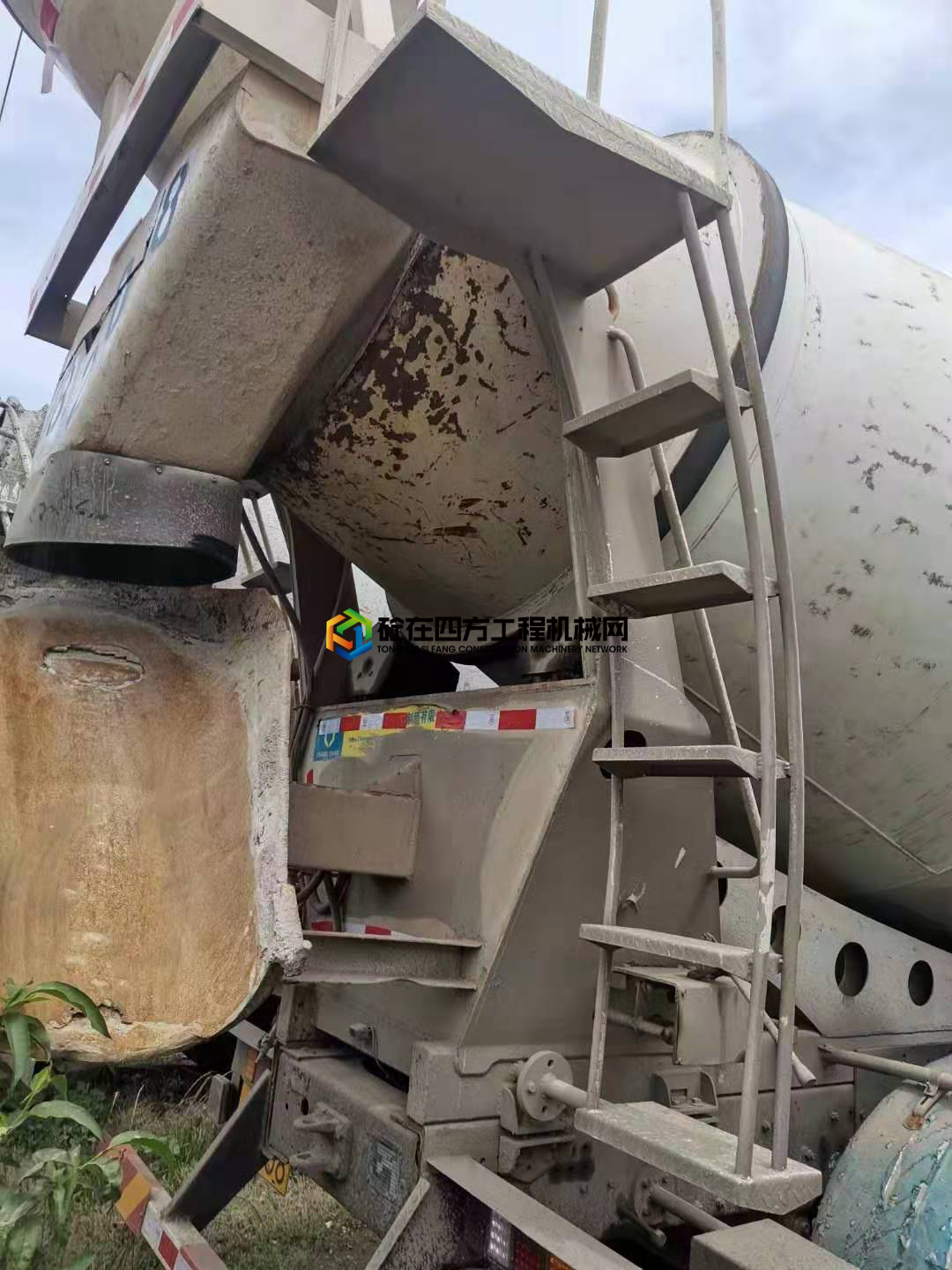 https://images.tongzsf.com/tong/truck_machine/20210630/160dc3b44165aa.jpg