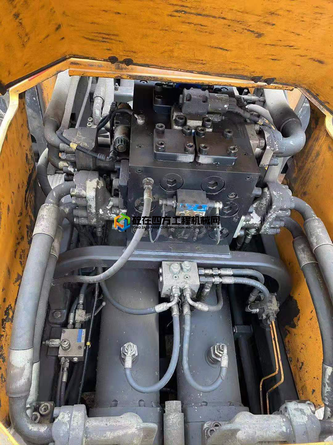 https://images.tongzsf.com/tong/truck_machine/20210705/160e26dcb78cc1.jpg