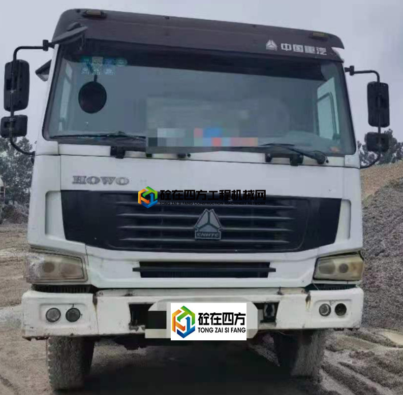 https://images.tongzsf.com/tong/truck_machine/20210705/160e2d8d5cb86e.jpg