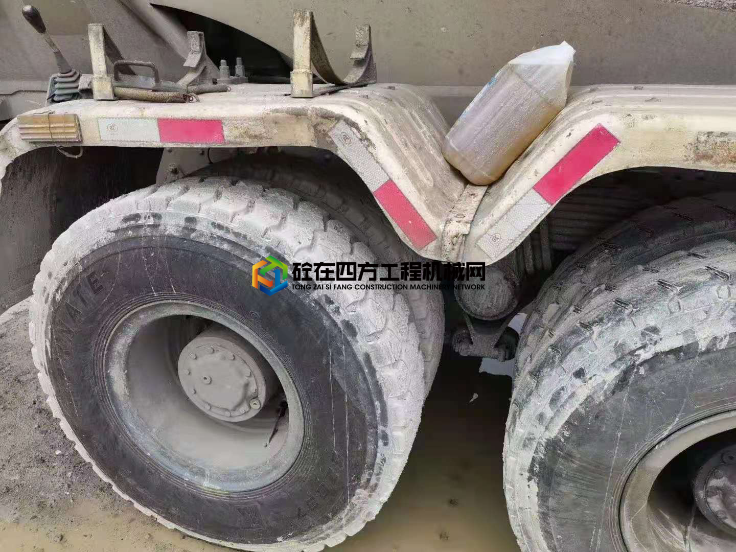 https://images.tongzsf.com/tong/truck_machine/20210705/160e2d8e3d454b.jpg