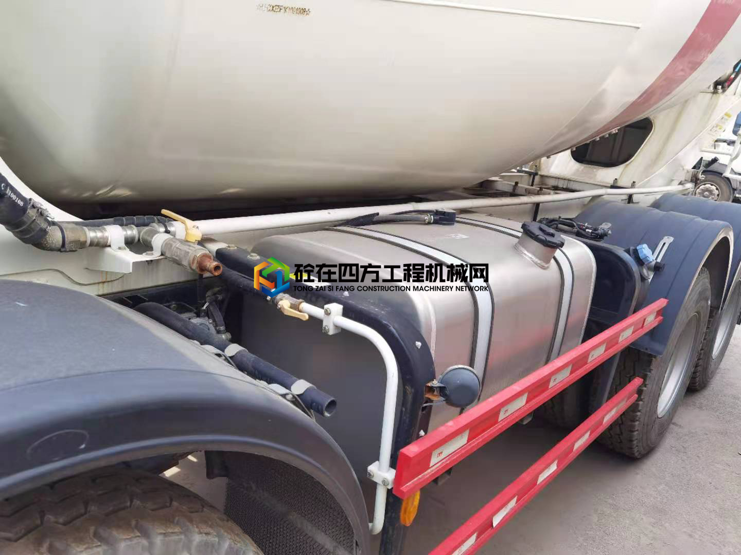 https://images.tongzsf.com/tong/truck_machine/20210706/160e40e7fdbcdc.jpg
