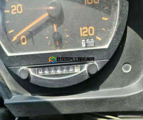 https://images.tongzsf.com/tong/truck_machine/20210707/160e509a692466.jpg