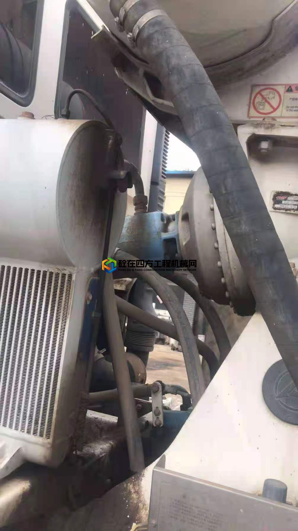 https://images.tongzsf.com/tong/truck_machine/20210708/160e6ba77edf8a.jpg