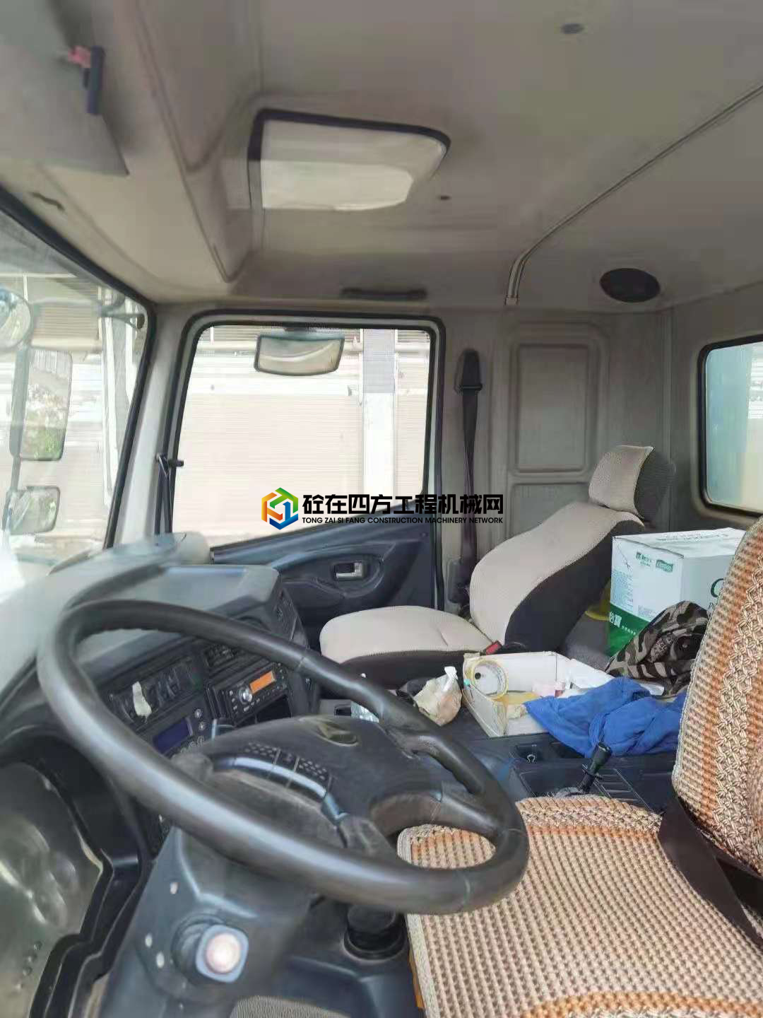 https://images.tongzsf.com/tong/truck_machine/20210708/160e6c15cb2ac7.jpg