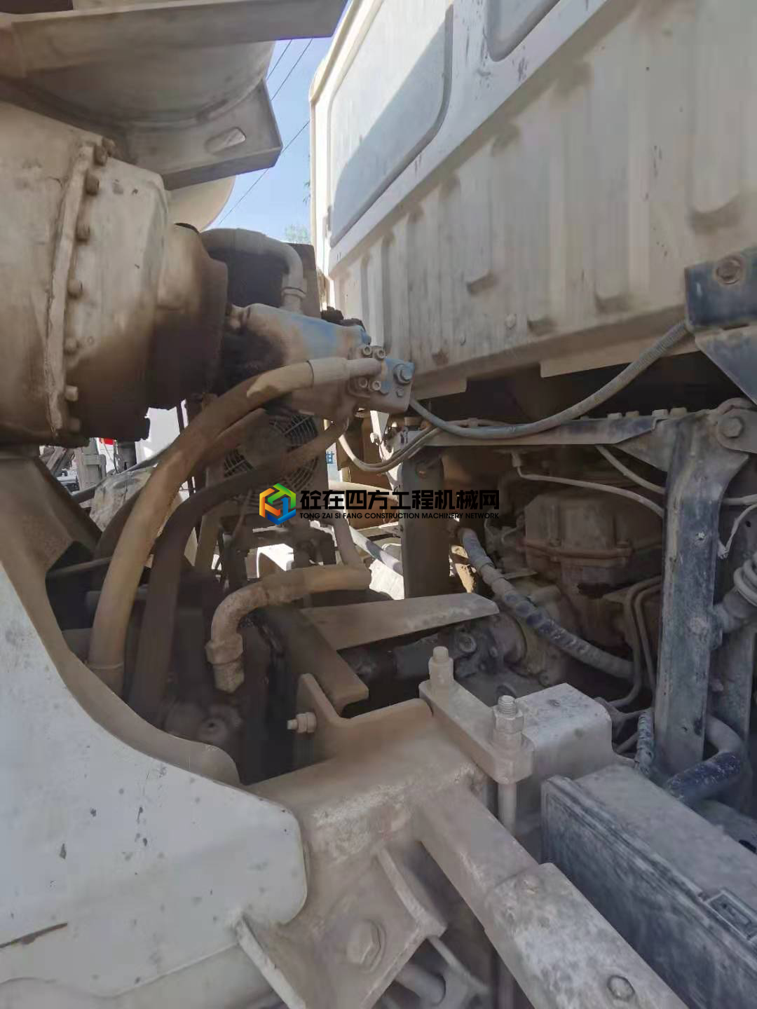https://images.tongzsf.com/tong/truck_machine/20210710/160e95eb2316e0.jpg