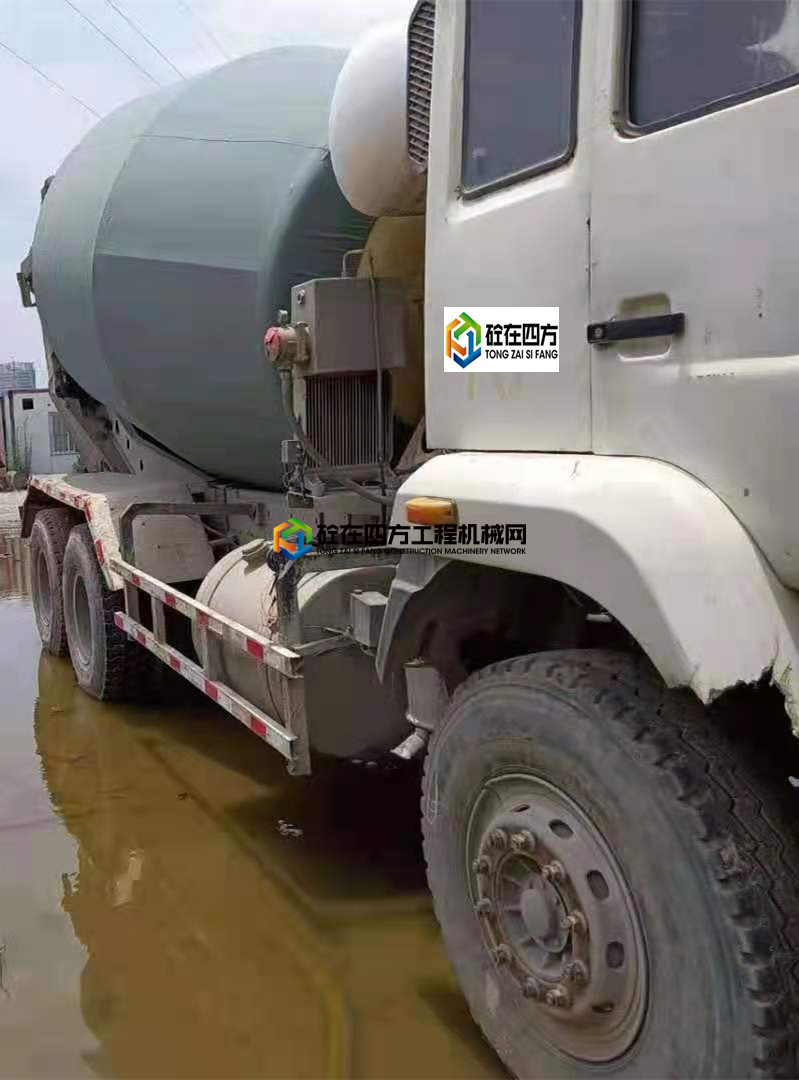https://images.tongzsf.com/tong/truck_machine/20210713/160ececd0ef9b2.jpg