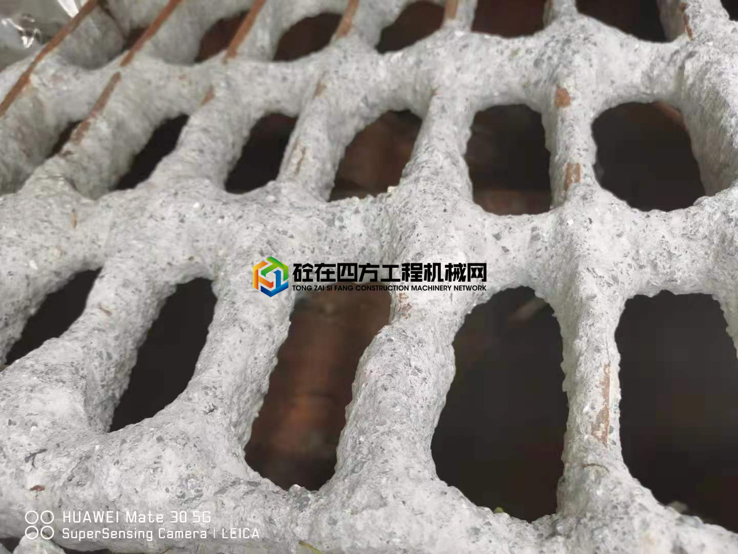 https://images.tongzsf.com/tong/truck_machine/20210713/160ed4a249bccf.jpg
