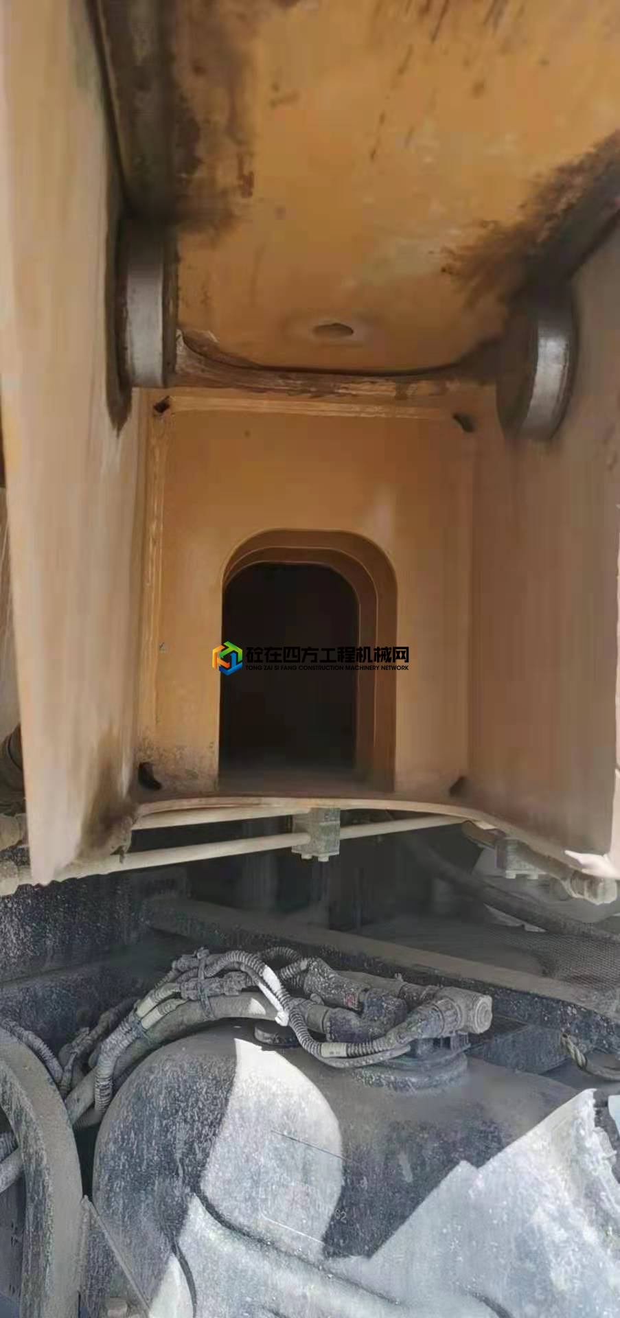 https://images.tongzsf.com/tong/truck_machine/20210716/160f0eb52a79d0.jpg