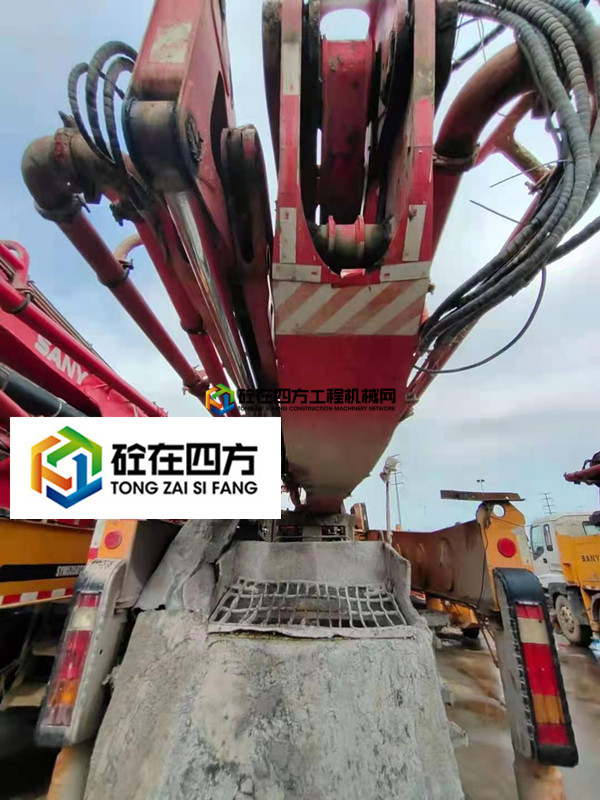 https://images.tongzsf.com/tong/truck_machine/20210716/160f0eeb71f823.jpg