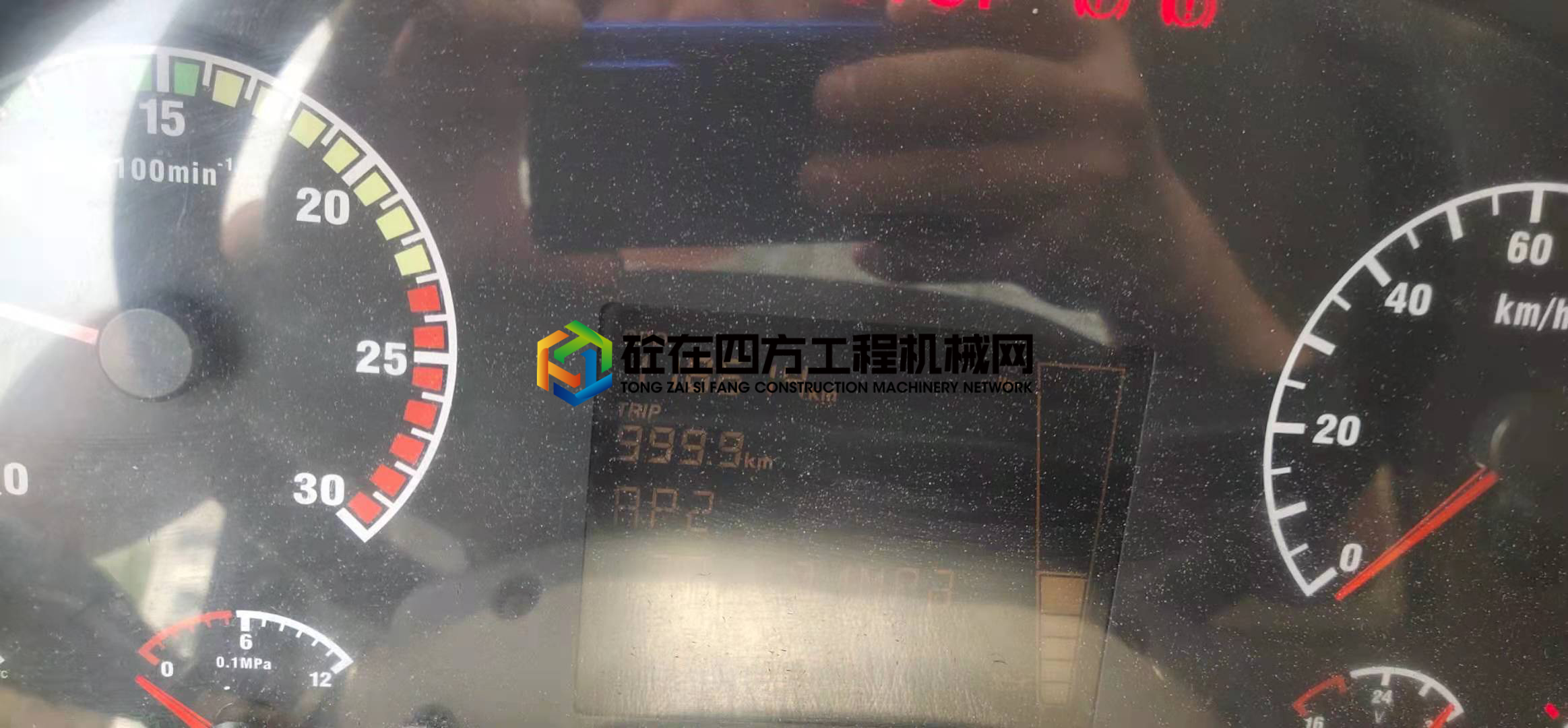https://images.tongzsf.com/tong/truck_machine/20210720/160f68aeb0de9a.jpg