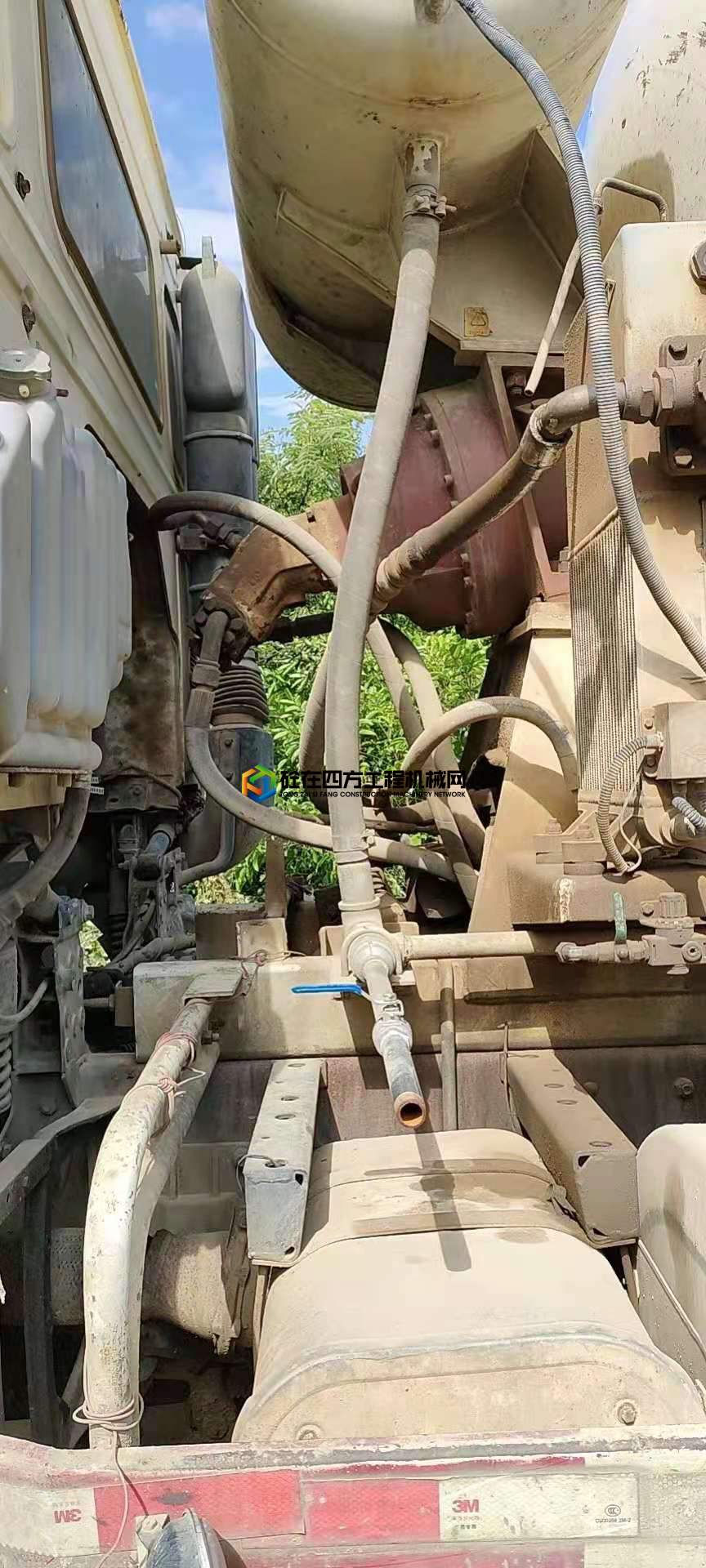 https://images.tongzsf.com/tong/truck_machine/20210720/160f68ddca8629.jpg