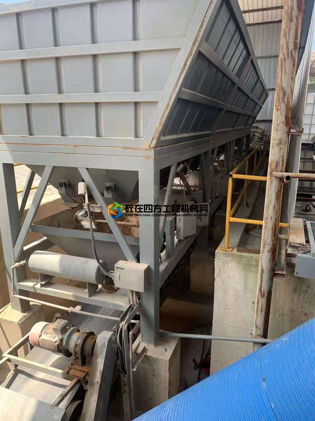 https://images.tongzsf.com/tong/truck_machine/20210721/160f7d4a3aec85.jpg
