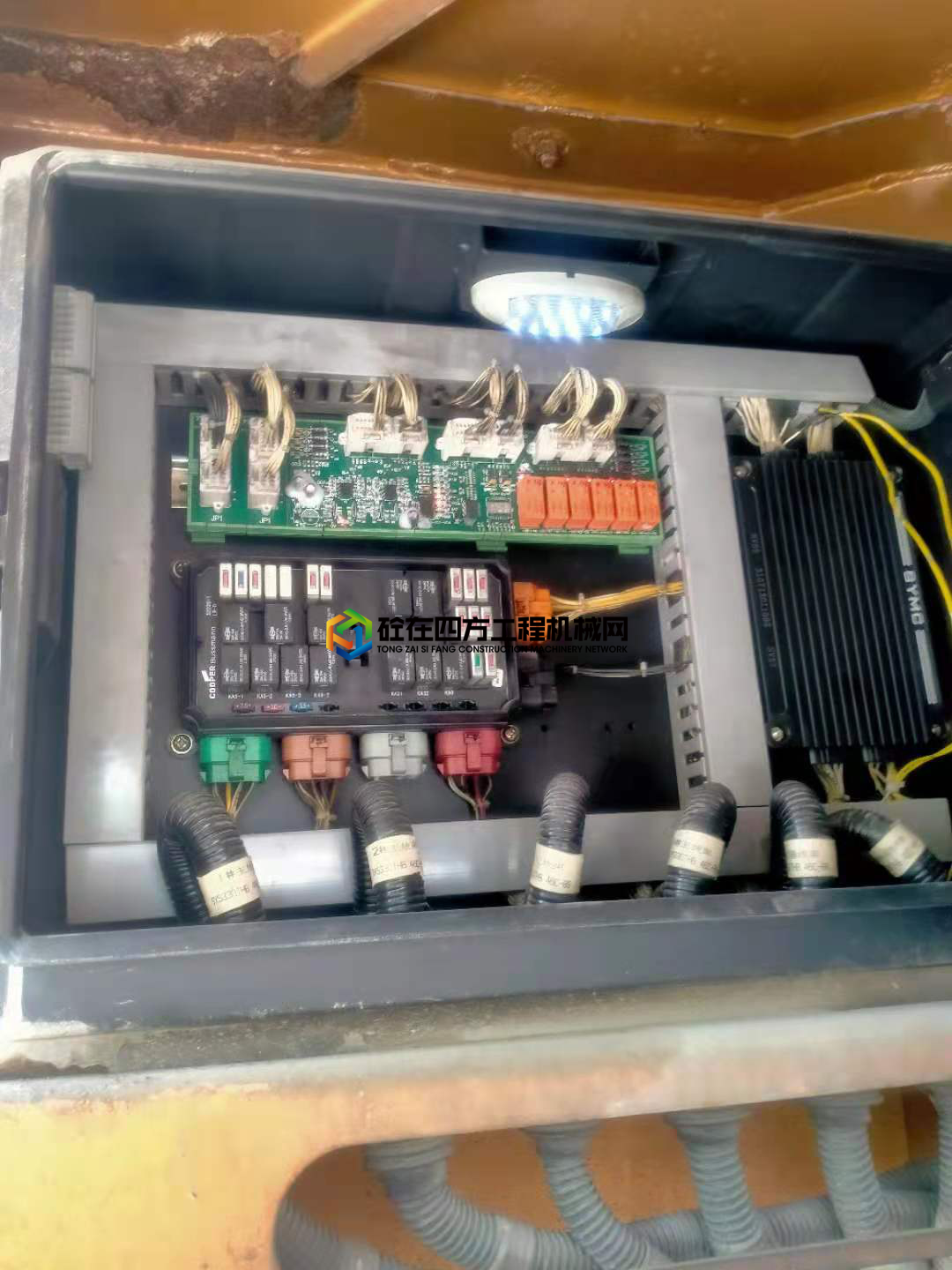 https://images.tongzsf.com/tong/truck_machine/20210722/160f8ca8a23d4b.jpg