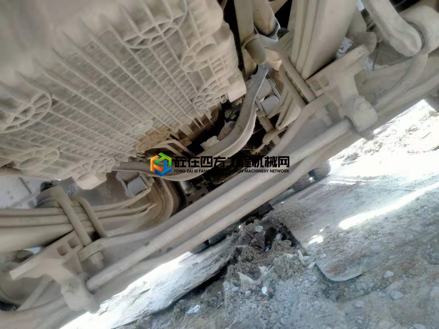 https://images.tongzsf.com/tong/truck_machine/20210722/160f8ca8aa9cfa.jpg