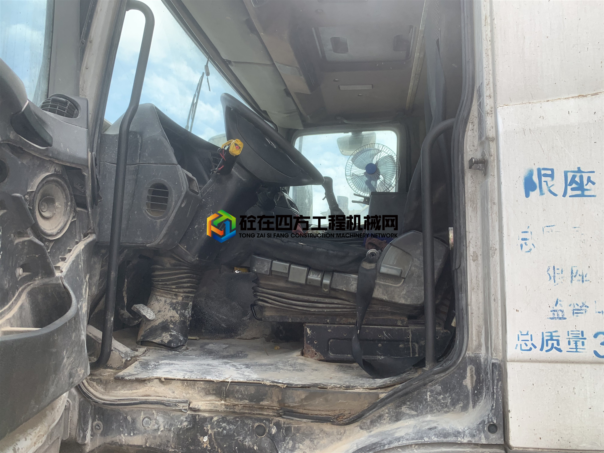 https://images.tongzsf.com/tong/truck_machine/20210724/160fb69641ba6d.jpg