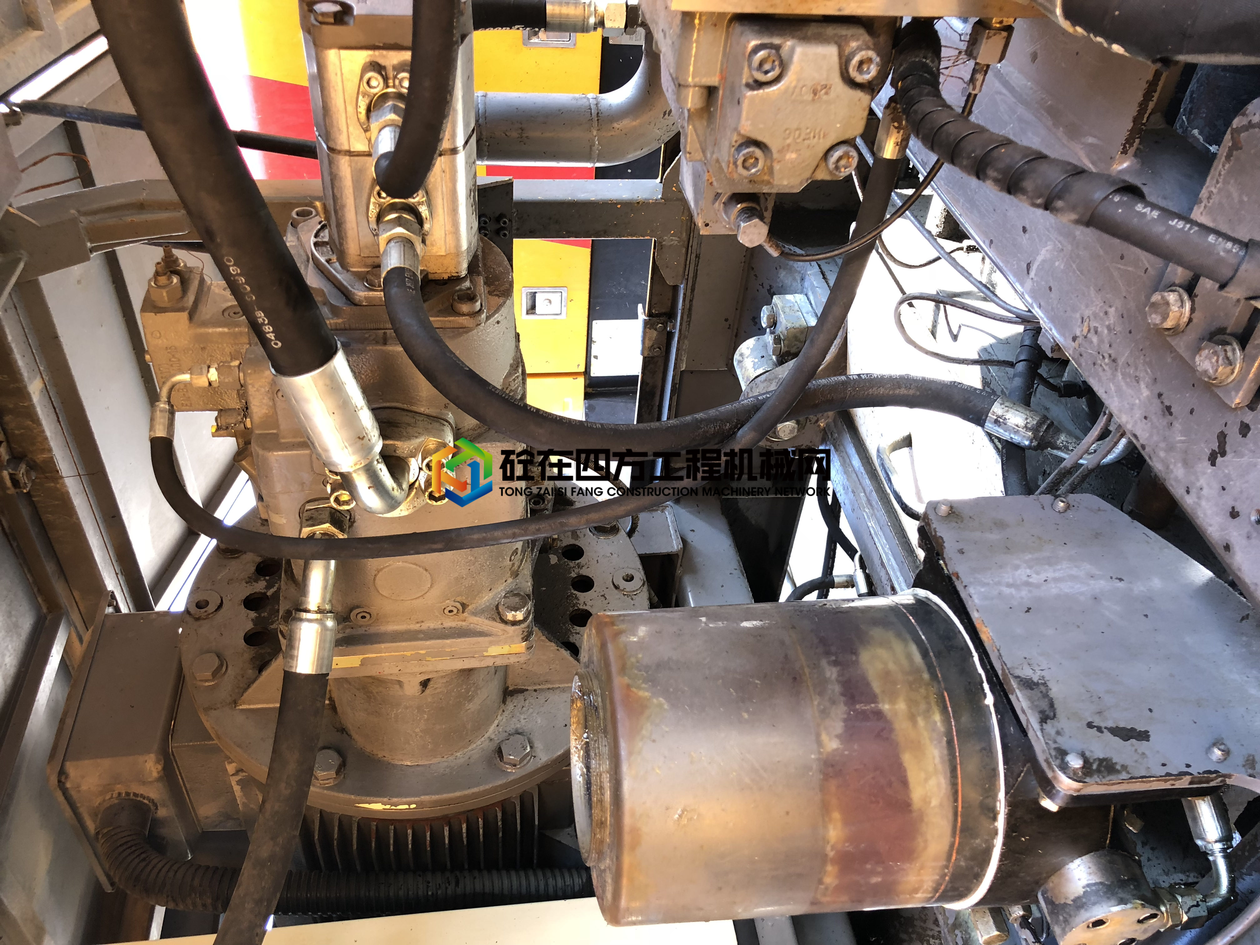 https://images.tongzsf.com/tong/truck_machine/20210729/161027156c388d.jpg