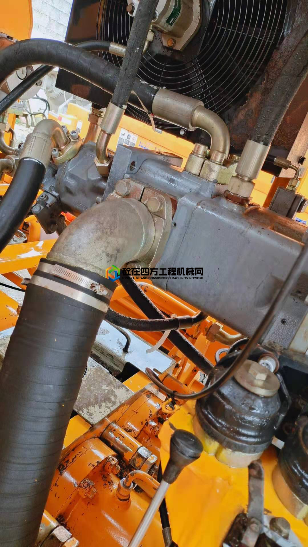 https://images.tongzsf.com/tong/truck_machine/20210730/16103b55127964.jpg