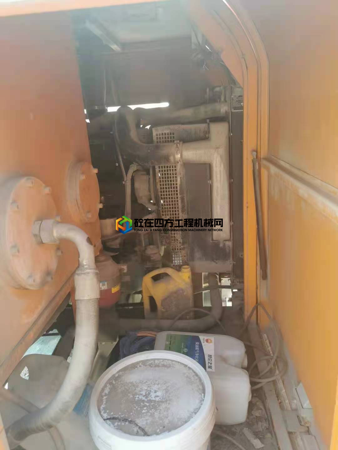 https://images.tongzsf.com/tong/truck_machine/20210802/16107b8ac840c3.jpg