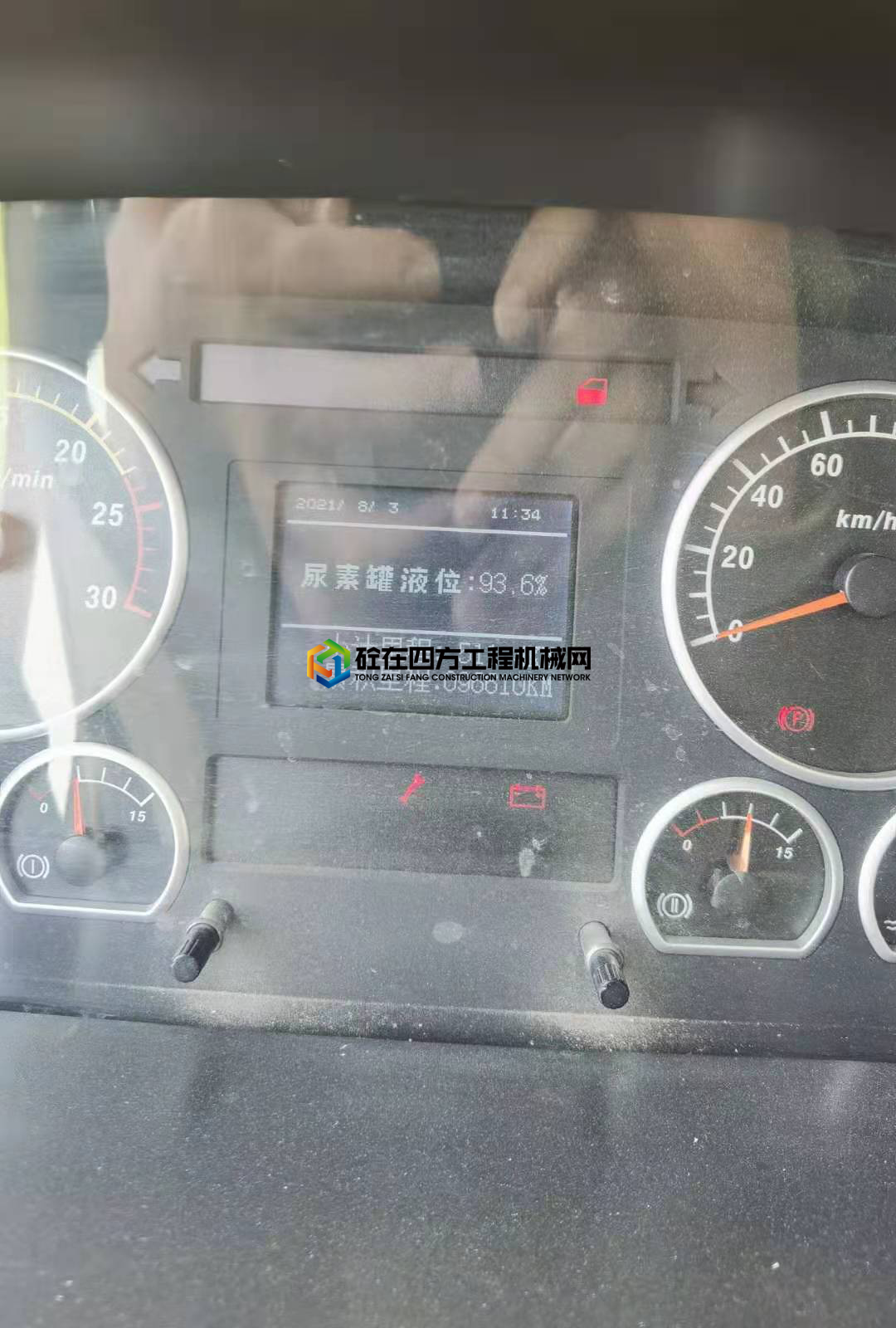 https://images.tongzsf.com/tong/truck_machine/20210803/16108df77e2cd9.jpg