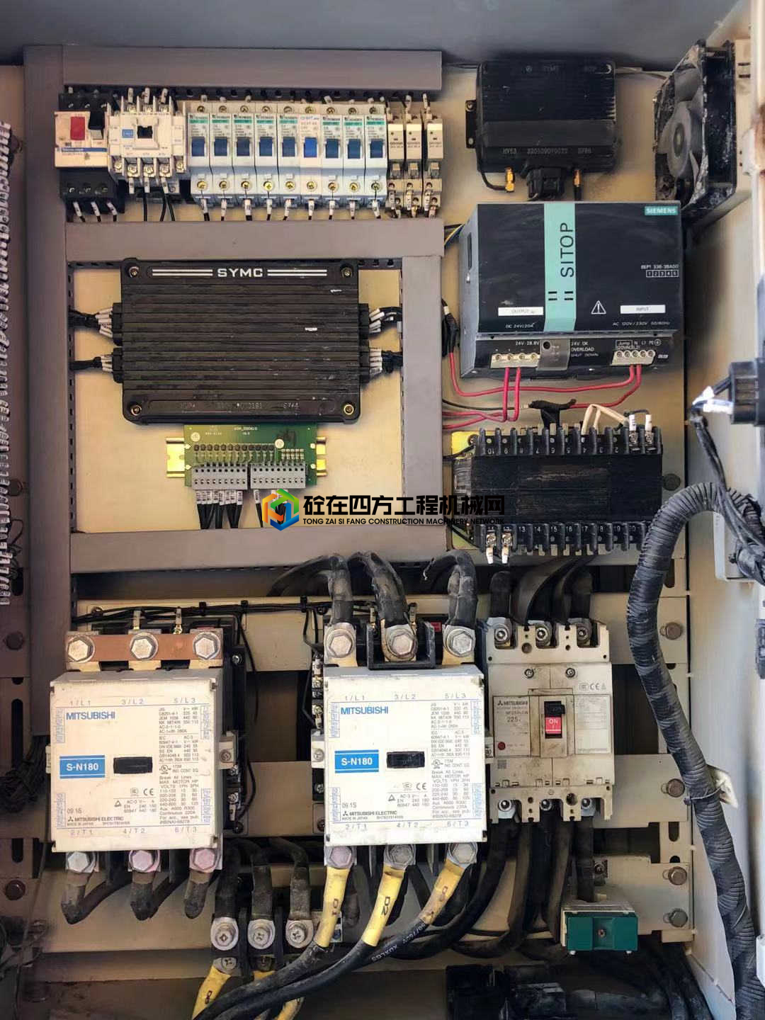 https://images.tongzsf.com/tong/truck_machine/20210807/1610dfc7fe70ed.jpg