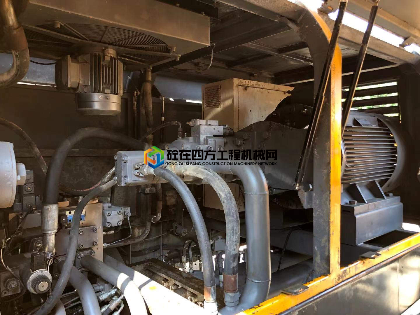https://images.tongzsf.com/tong/truck_machine/20210807/1610dfc86a5e52.jpg