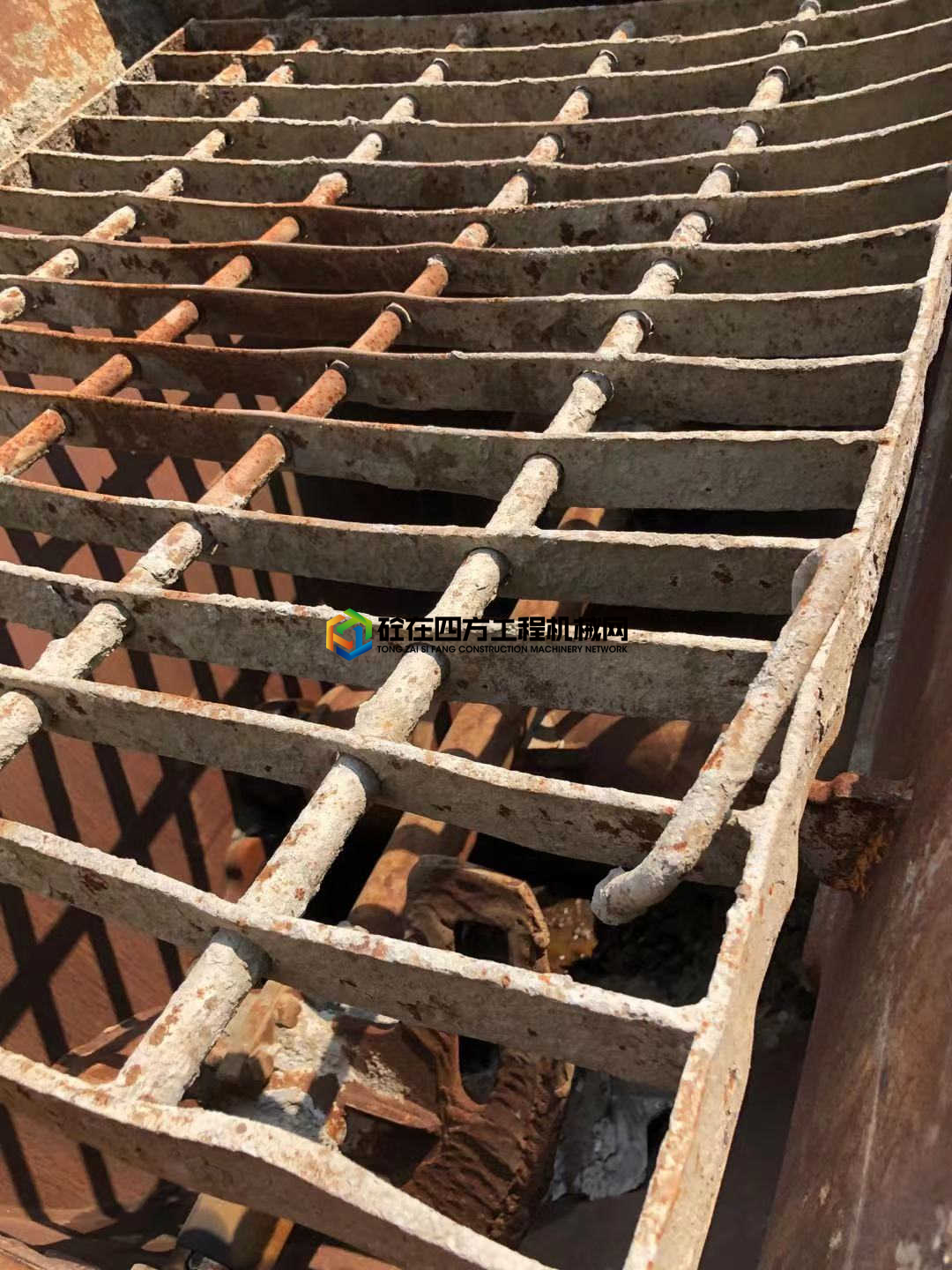 https://images.tongzsf.com/tong/truck_machine/20210807/1610dfca2ed872.jpg