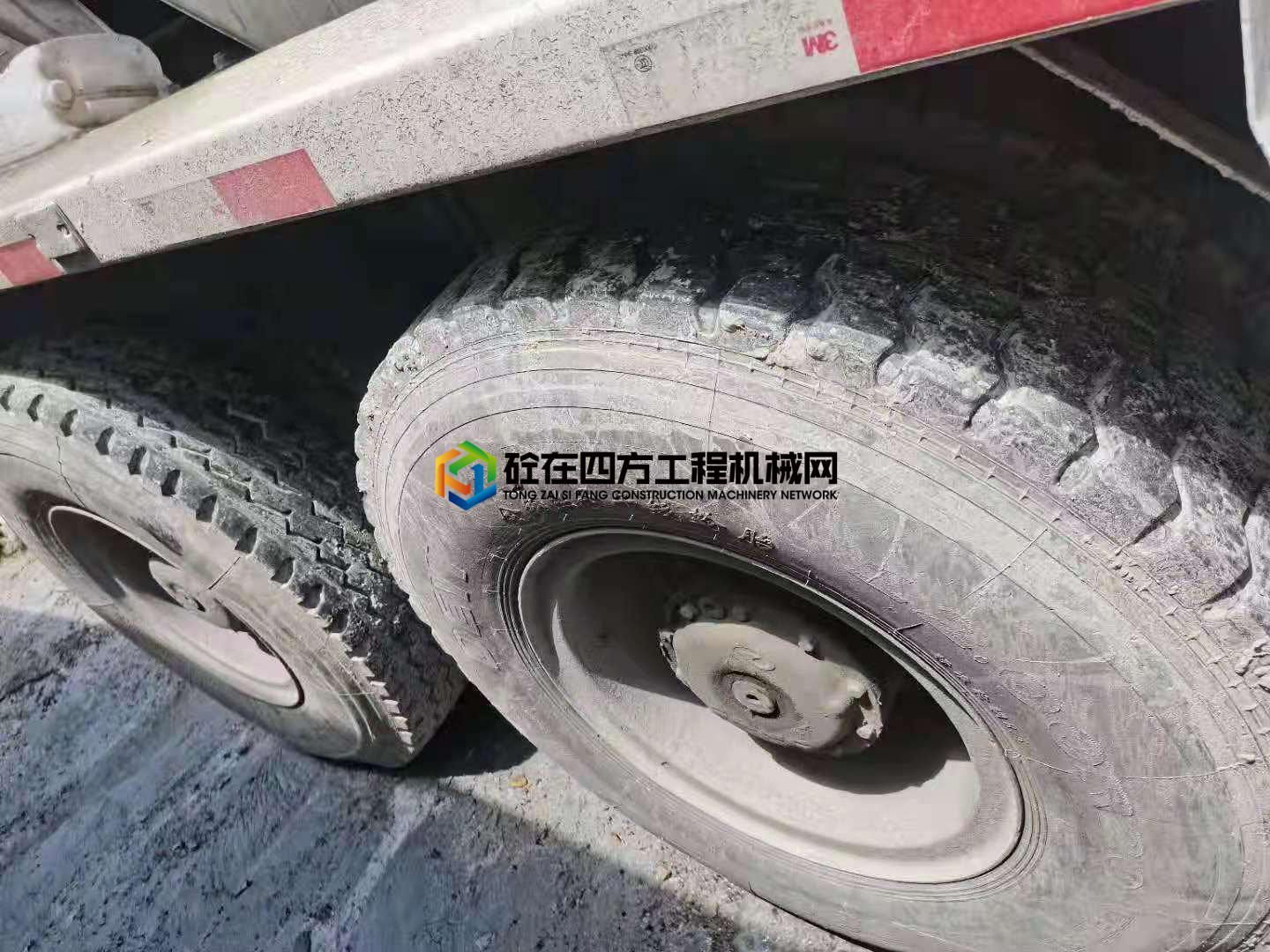 https://images.tongzsf.com/tong/truck_machine/20210807/1610e56cd92e25.jpg