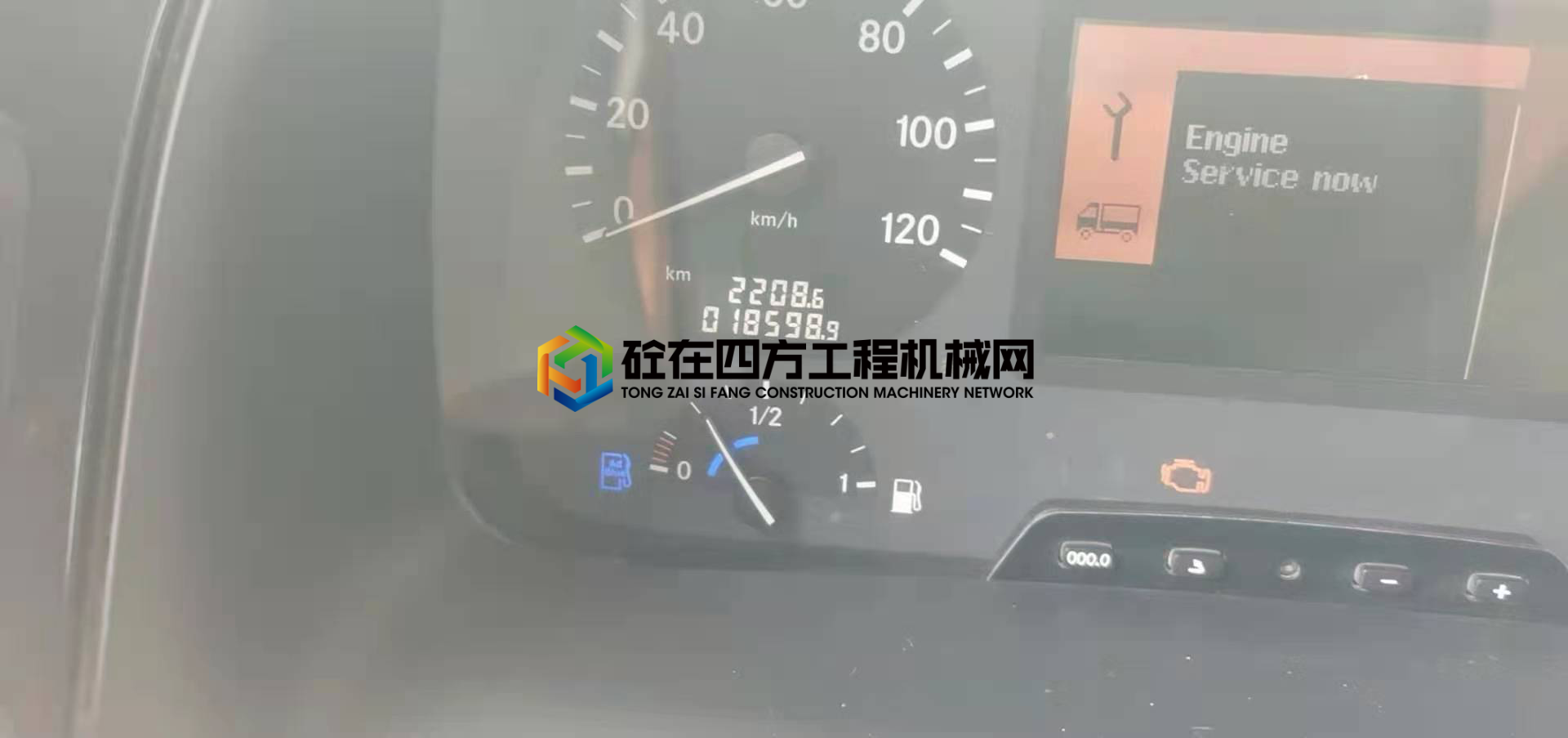 https://images.tongzsf.com/tong/truck_machine/20210809/16110c9d3ef3e0.jpg