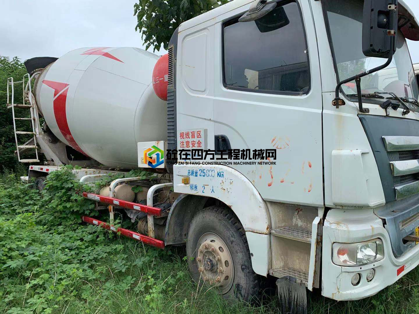 https://images.tongzsf.com/tong/truck_machine/20210809/16110cf86df32c.jpg