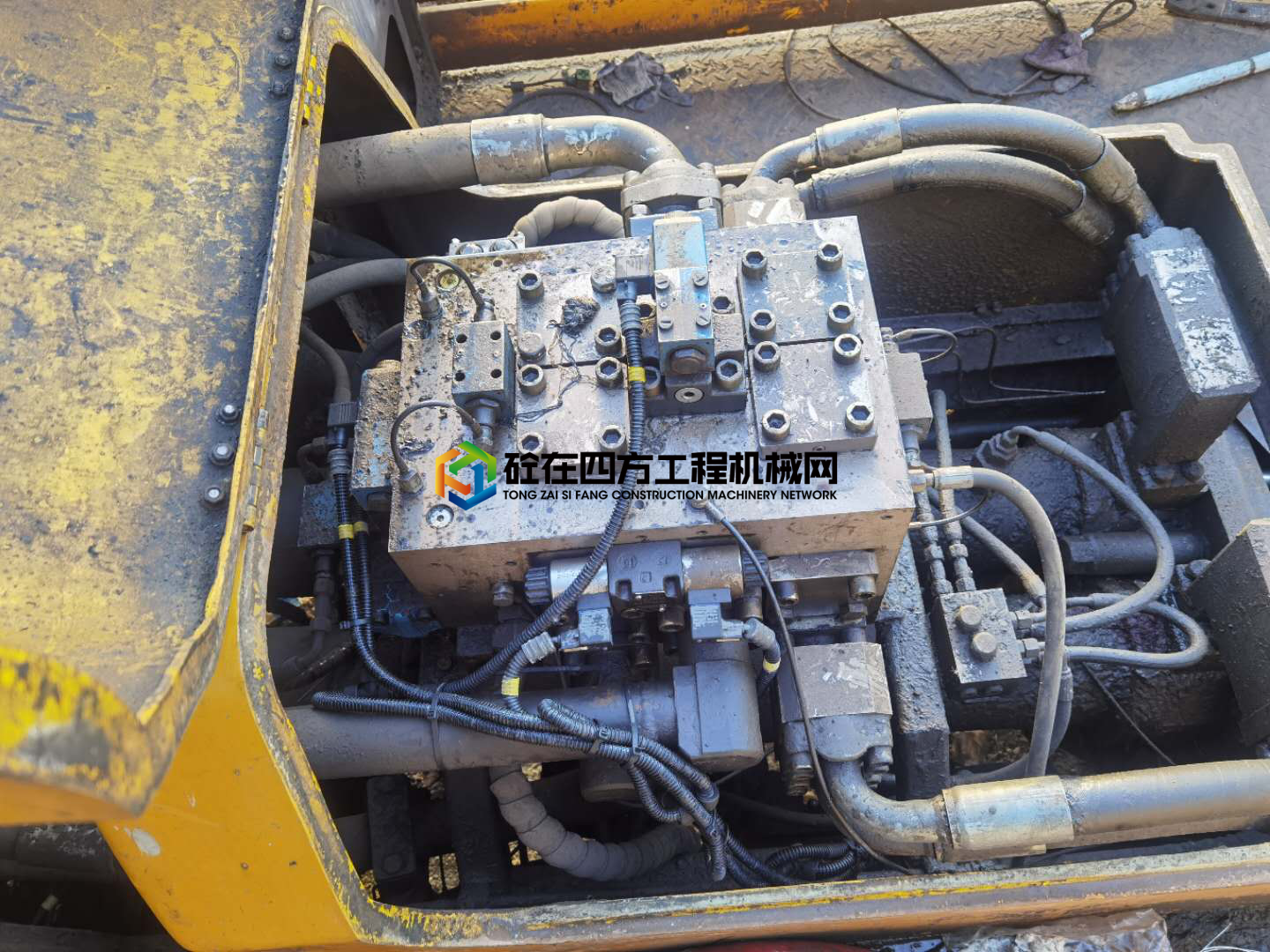 https://images.tongzsf.com/tong/truck_machine/20210812/161147a53e32e4.jpg