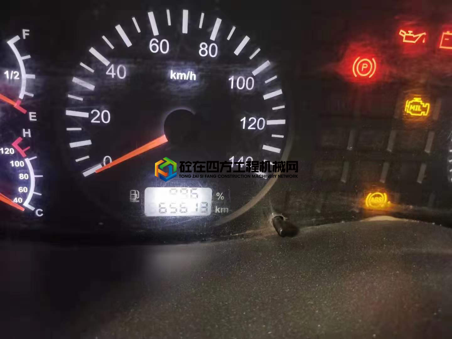 https://images.tongzsf.com/tong/truck_machine/20210812/16114ca0f1e9c6.jpg