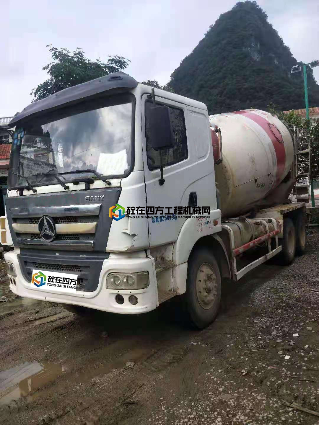 https://images.tongzsf.com/tong/truck_machine/20210812/16114e4e9eaca3.jpg