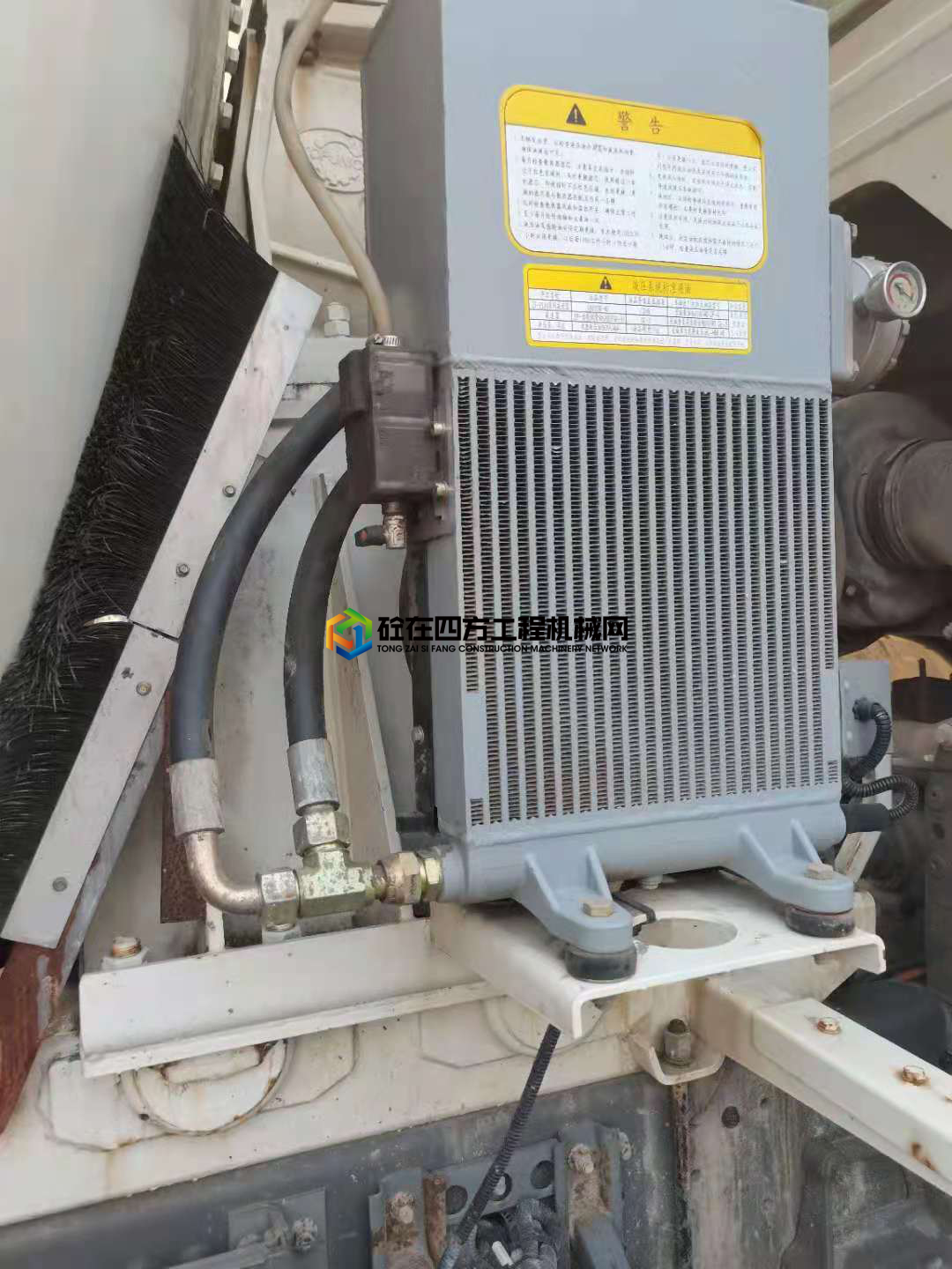 https://images.tongzsf.com/tong/truck_machine/20210816/1611a2df98baab.jpg