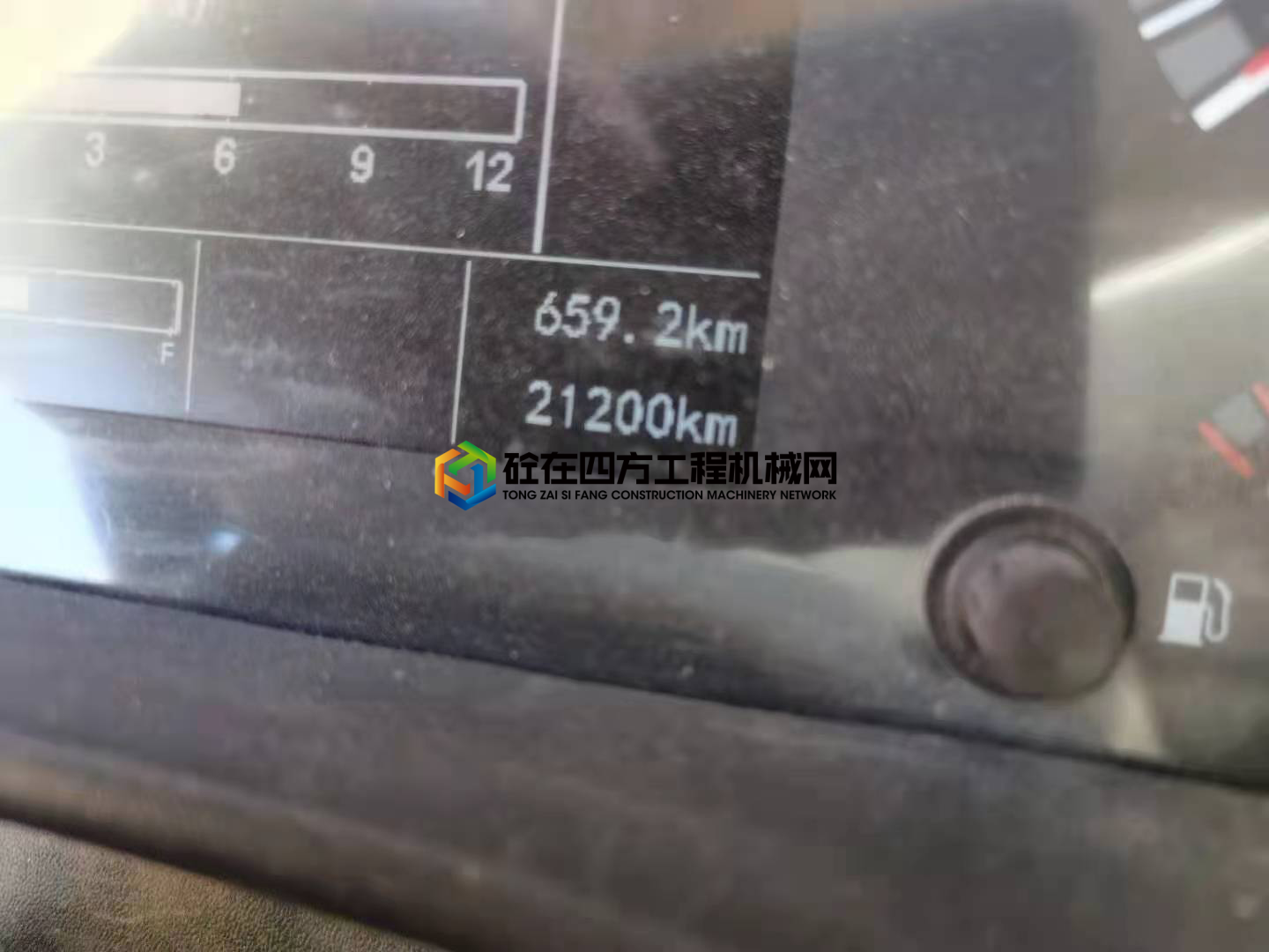 https://images.tongzsf.com/tong/truck_machine/20210816/1611a2dfa4c645.jpg